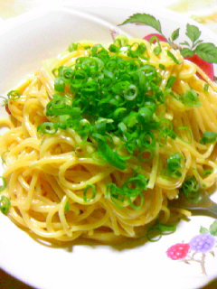 �r����